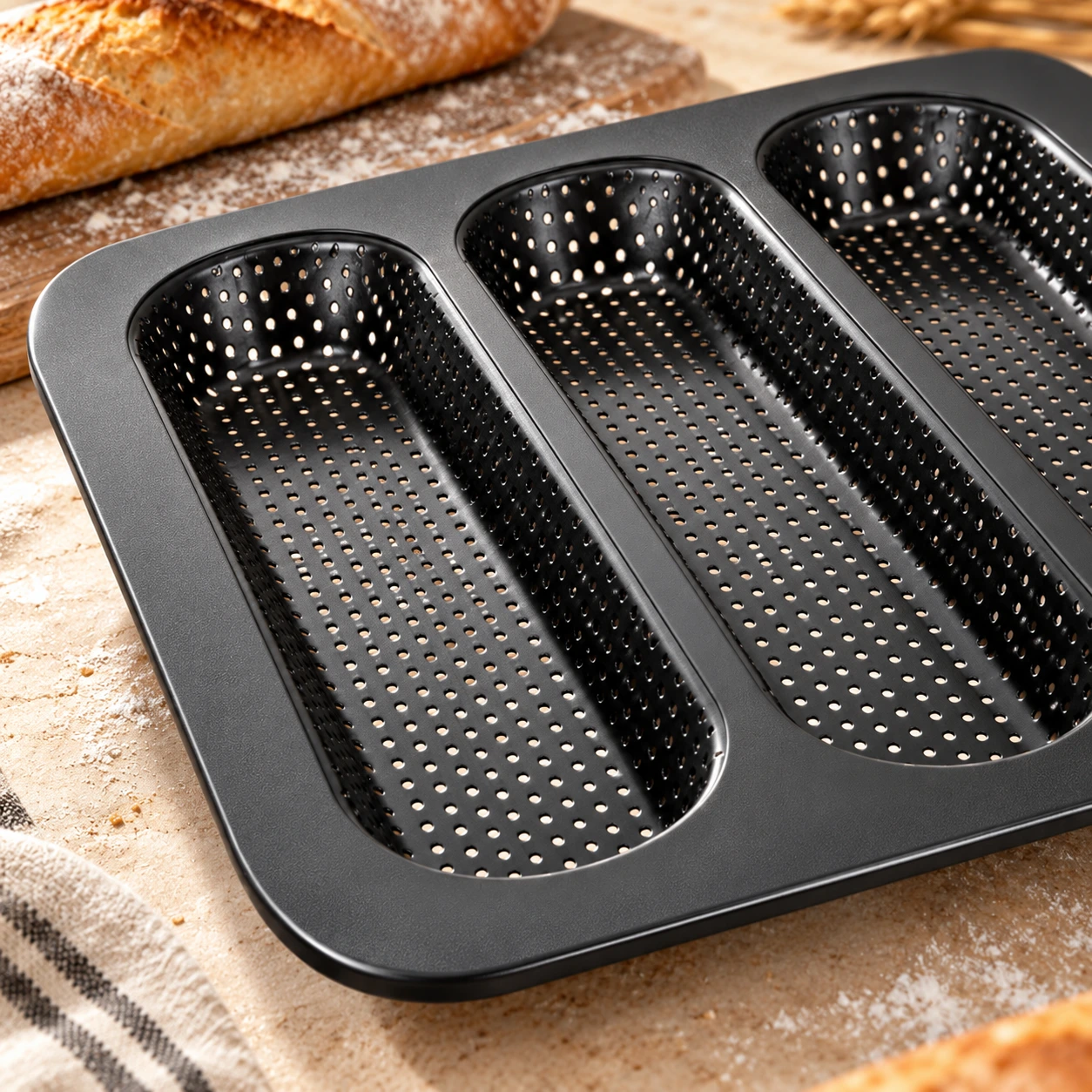 Baguetteplåt med 3 fack och non-stick, 28 x 28 cm