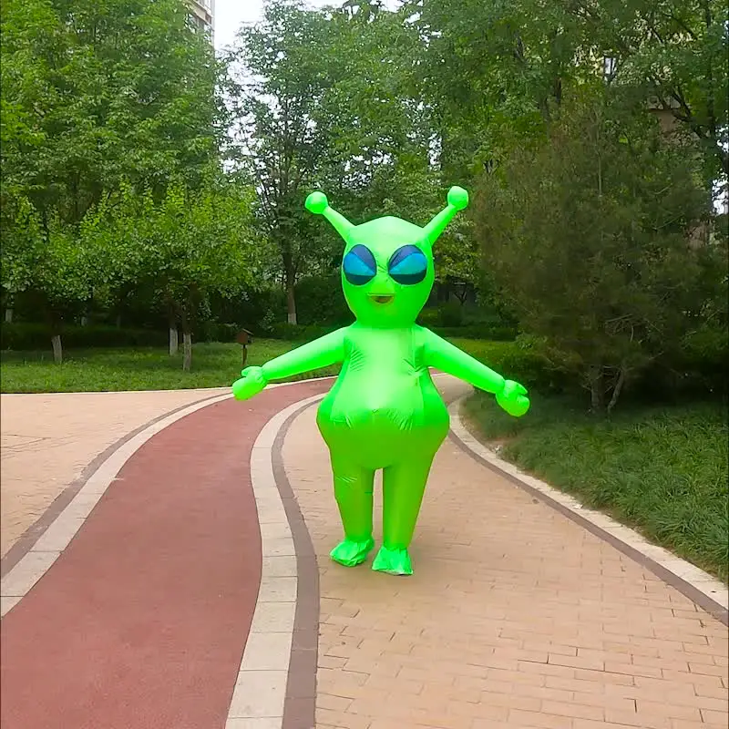 Maskeraddräkt vuxen med uppblåsbar bortförande alien
