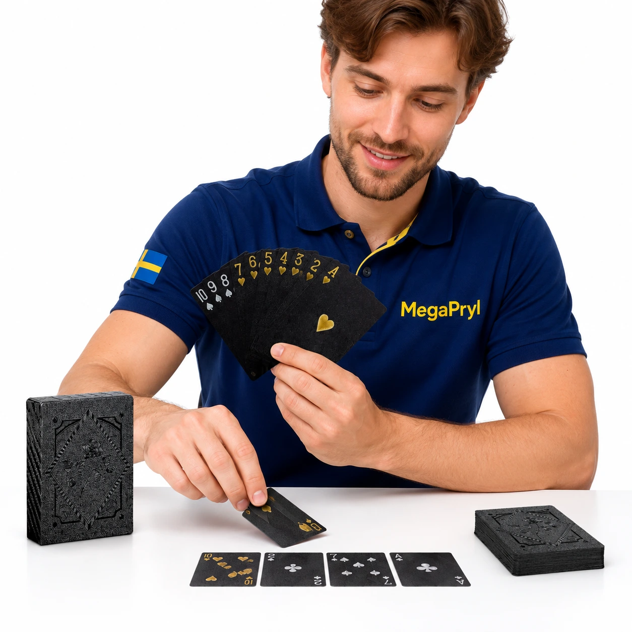 Spelkort med svart design för poker och kortspel