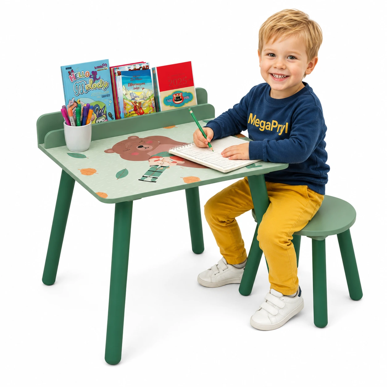 Barnbord med stol och bokhylla i grönt
