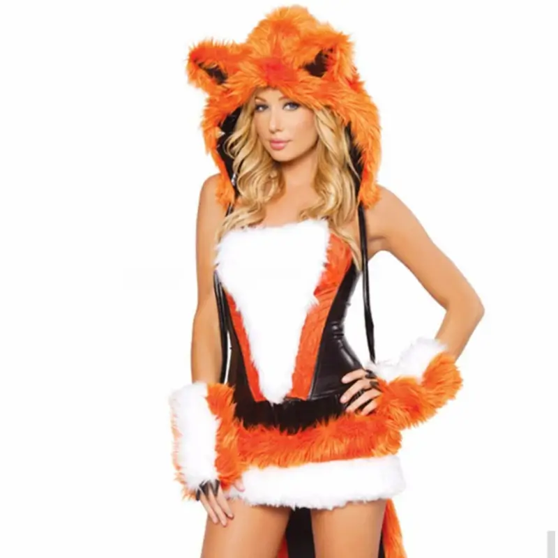 Räv Cosplay med Kjol och Hatt 2