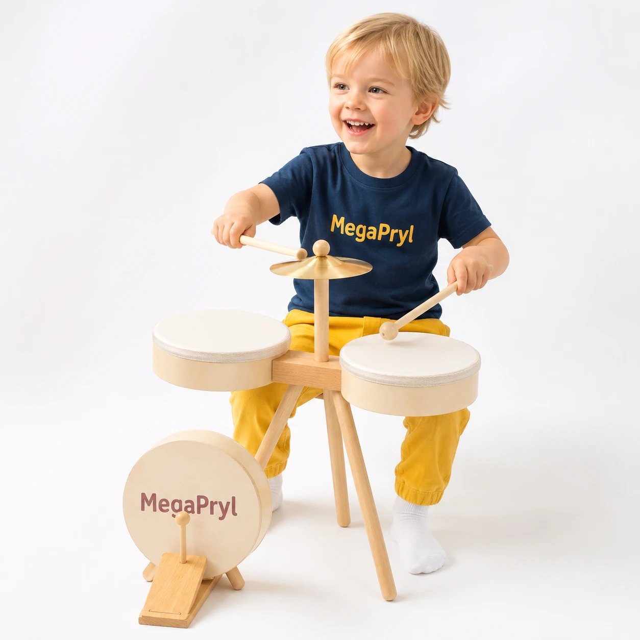 Barntrumset i trä med cymbal