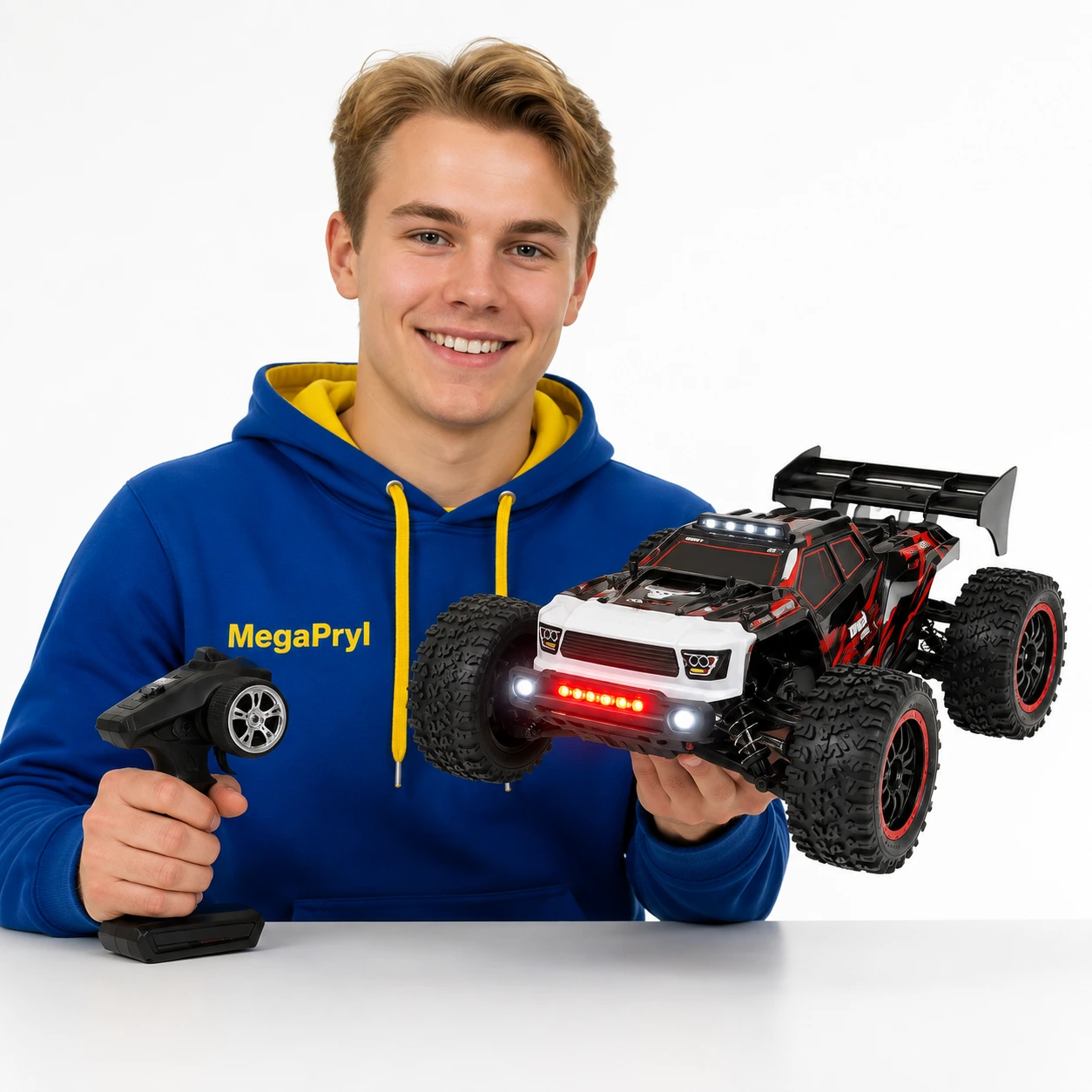 Radiostyrd offroadbil i skala 1:16 med borstlös motor