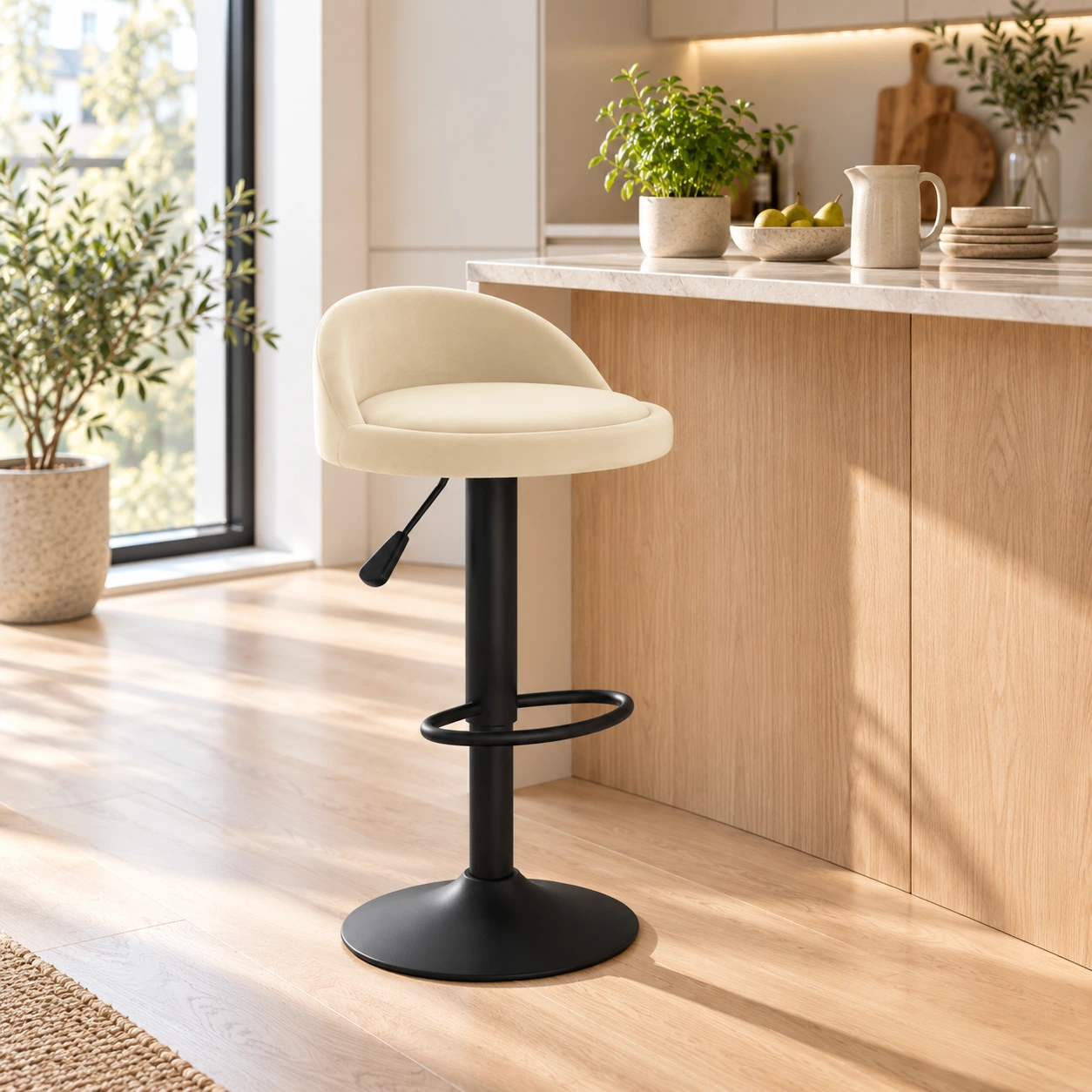 Justerbar barstol med fotstöd och 360° rotation