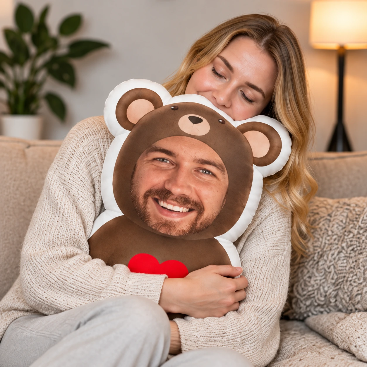 Personlig fotokudde i björnform med eget foto