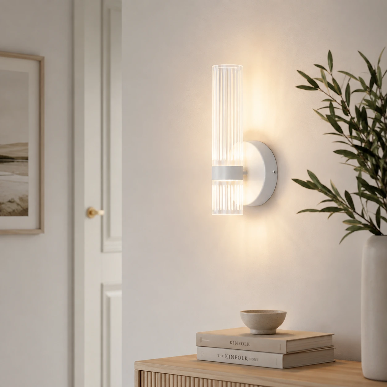 Vägglampa för inomhusbruk med 3 färgtemperaturer